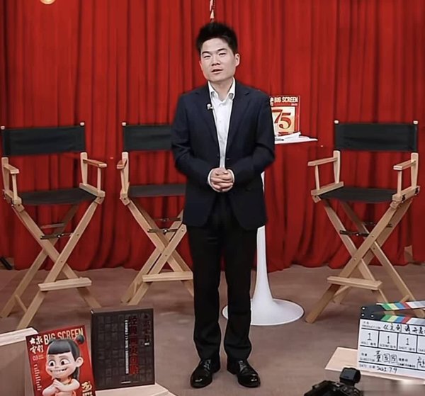 云上速配 与辉同行粉丝破3000万，董宇辉作出回应！